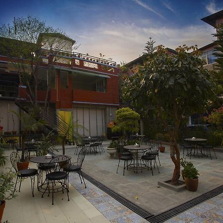 Oyo 131 Hotel Milarepa Katmandú Exterior foto
